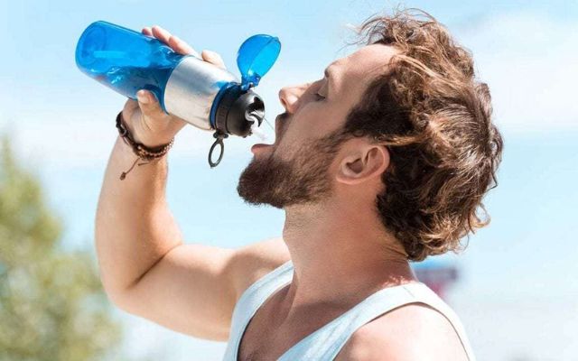  Stay hydrated