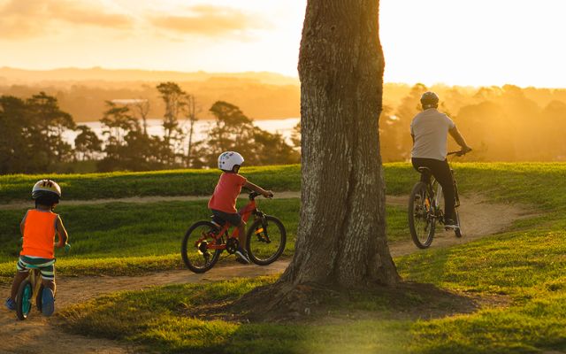 Limit outdoor activities under direct sunlight and high temperatures